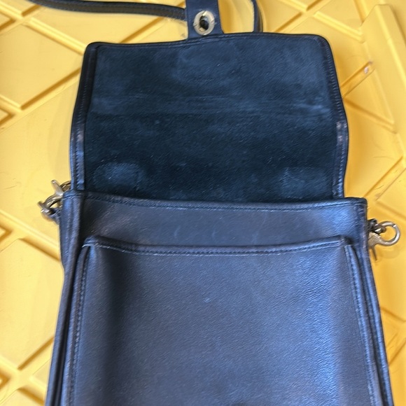 Coach Vintage Willis Top Handle - Picture 5 of 14